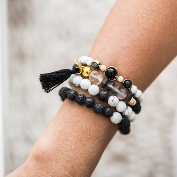howlite fashion bracelet | howlite and lava stone bracelet
