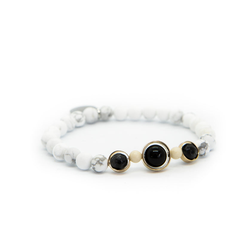 Labradorite and Onyx bracelet| onyx stone and howlite bracelet